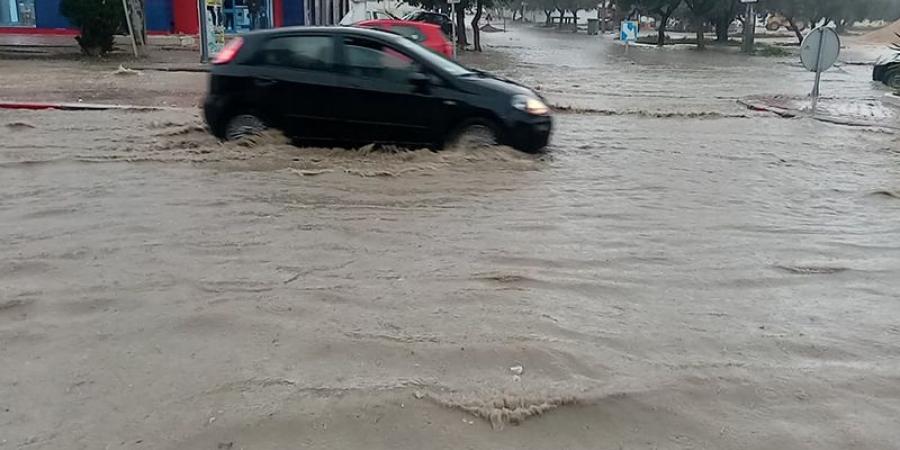 سوسة: تعليق الدروس وتعطل حركة المرور بسبب ارتفاع منسب مياه الأمطار - جريدة مانشيت