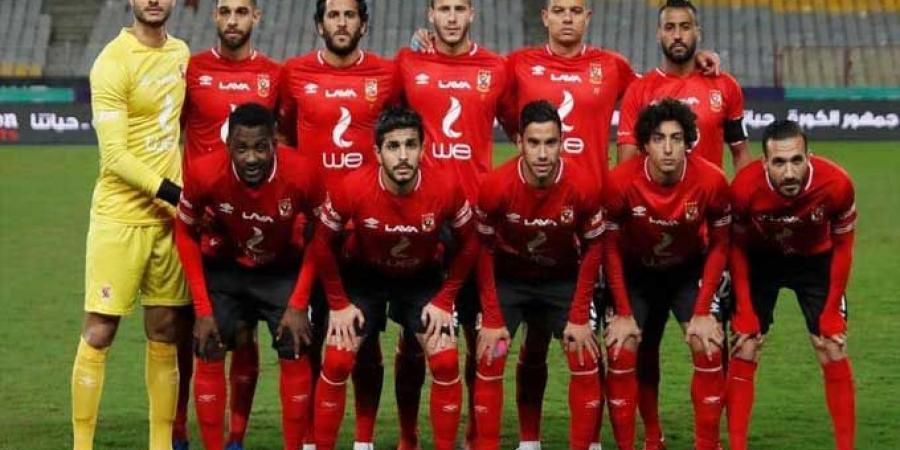 الاهلي يتوج بكاس السوبر المصري على حساب غريمه الزمالك - جريدة مانشيت