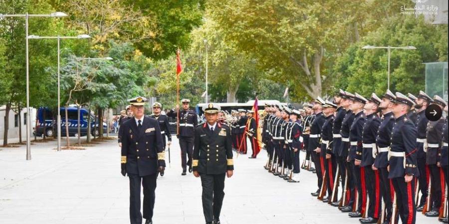 وزارة الدفاع توقع اتفاقية مع نظيرتها الإسبانية لبناء سفن قتالية جديدة (صور) - جريدة مانشيت