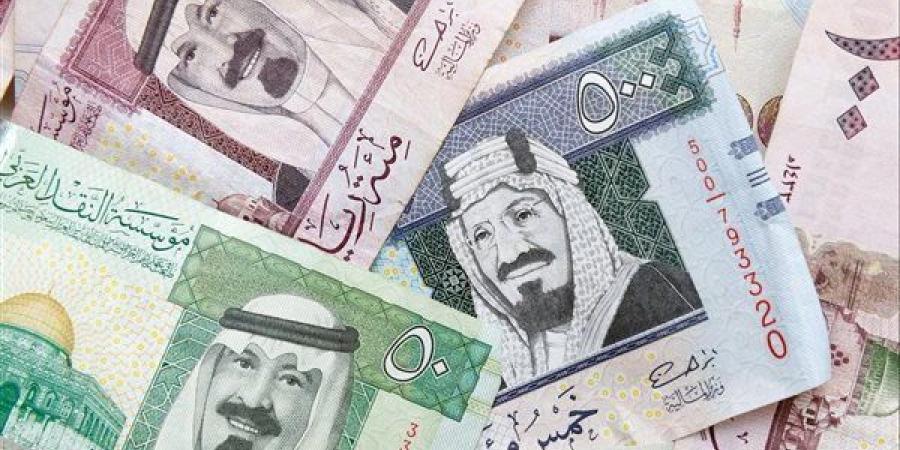 سعر الدينار الكويتي مقابل الجنيه في البنوك اليوم الثلاثاء 5 نوفمبر 2024