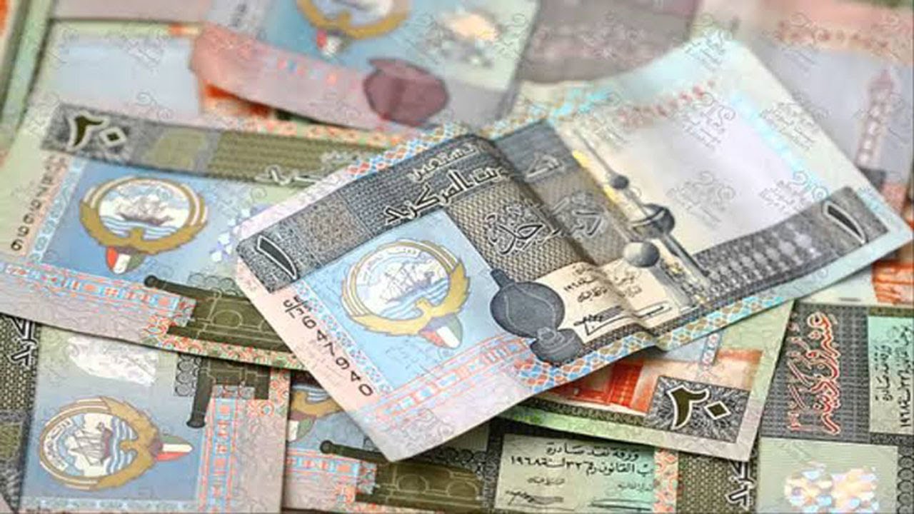 سعر الدينار الكويتي مقابل الجنيه المصري اليوم الاحد 10/11/2024 بمنتصف تداولات البنوك